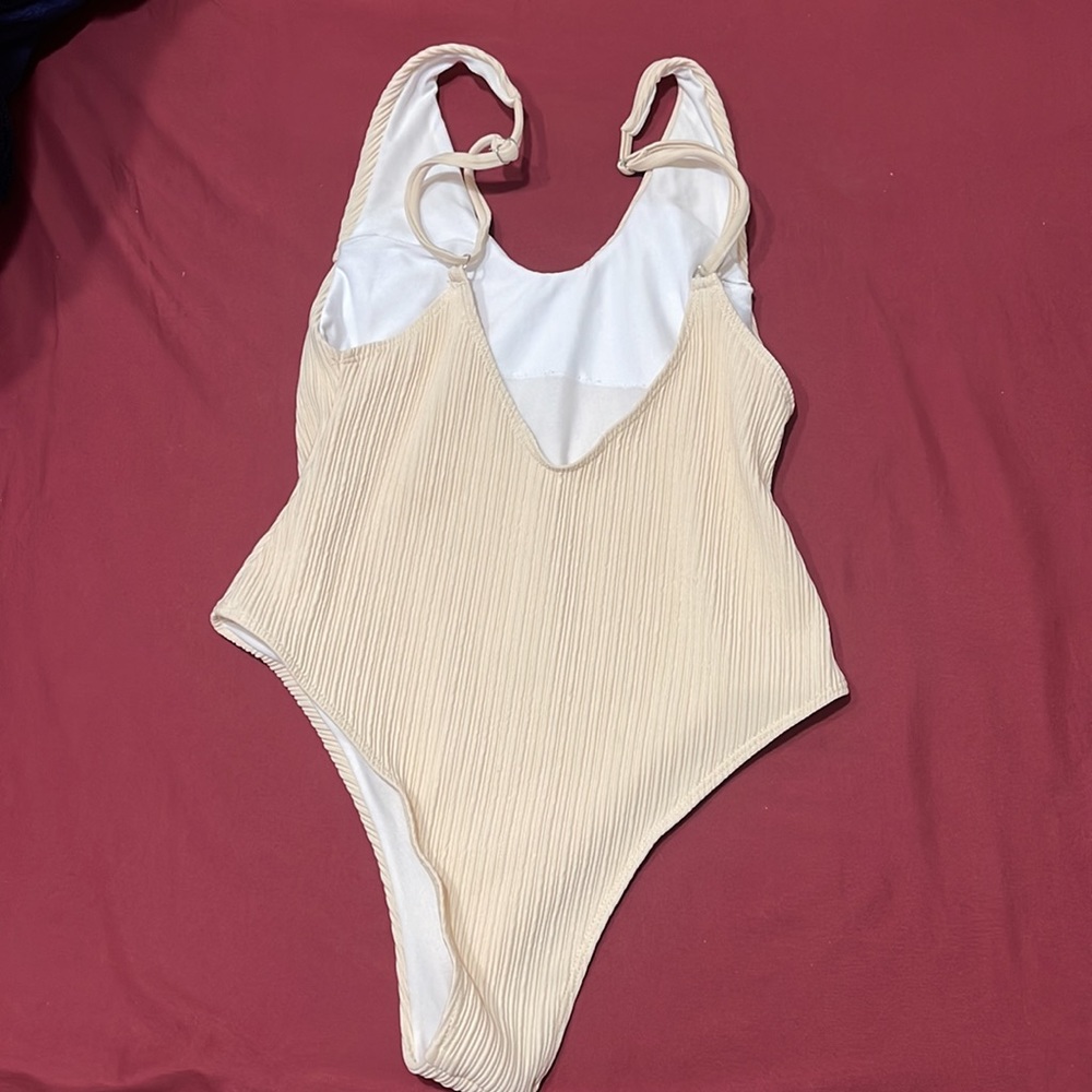 Never worn shein bathing suit - Picture 2 of 2